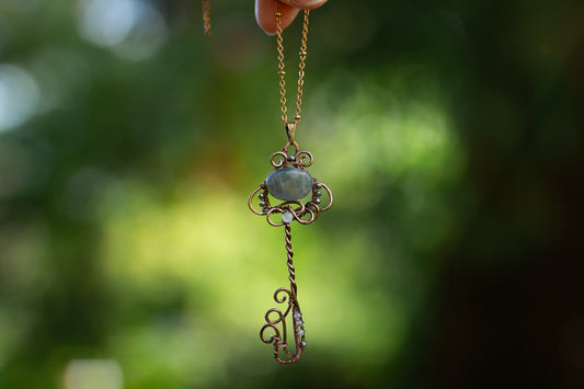 Collier "Clé du domaine de la clef"